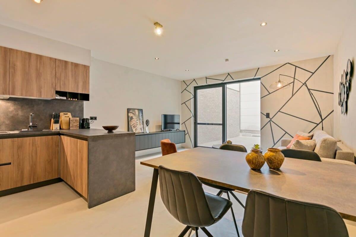 Huswell - Unique Apartment In The City-Center Of Knokke Exterior foto